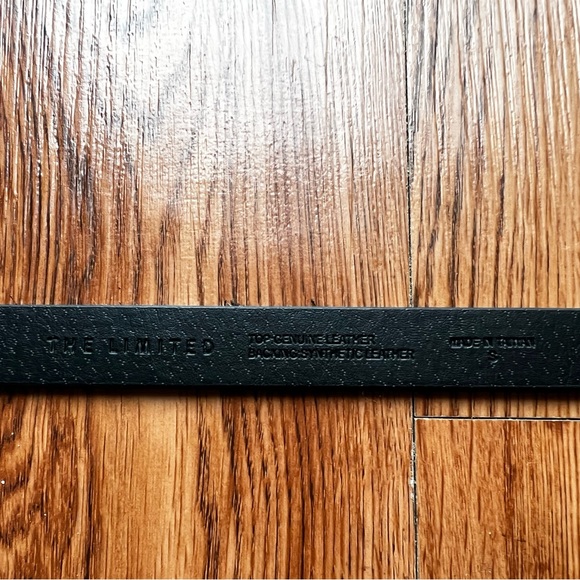 The Limited Small Leopard Print Haircalf Leather Belt - Picture 2 of 2